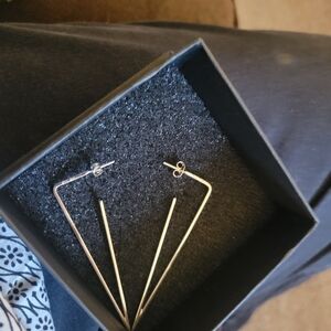 925 sterling silver pointy triangle spike earrings
